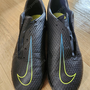 나이키 팬텀 풋살화 285