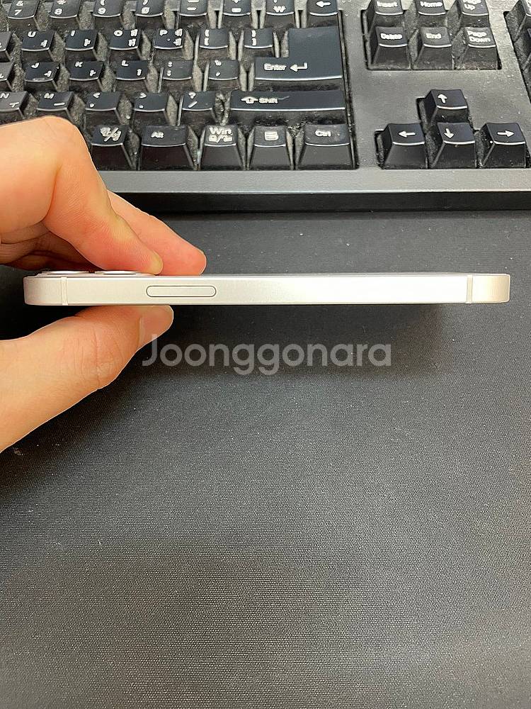 아이폰12미니 화이트 64GB 상태좋은 중고19만팝니다...--4