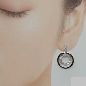 스와로브스키 귀걸이 거의 새 것