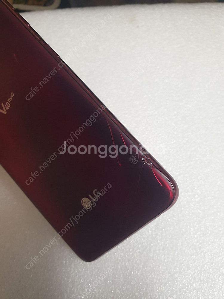 LG V40 SK--3