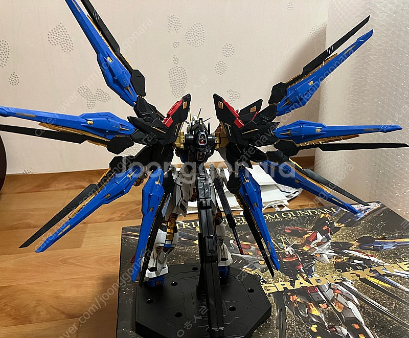 mgex 스트라이크 프리덤 건담 가조립--2