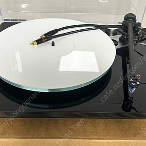 레가 p3 Rega p3 턴테이블 팝니다 (Elys2 MM카트리지 포함)