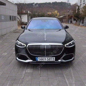 벤츠 S클래스 중고 S클래스 마이바흐 S580 벤츠 중고 검정색 2022년식 87,972km 마이바흐 S580 4MATIC 최상급 차상태