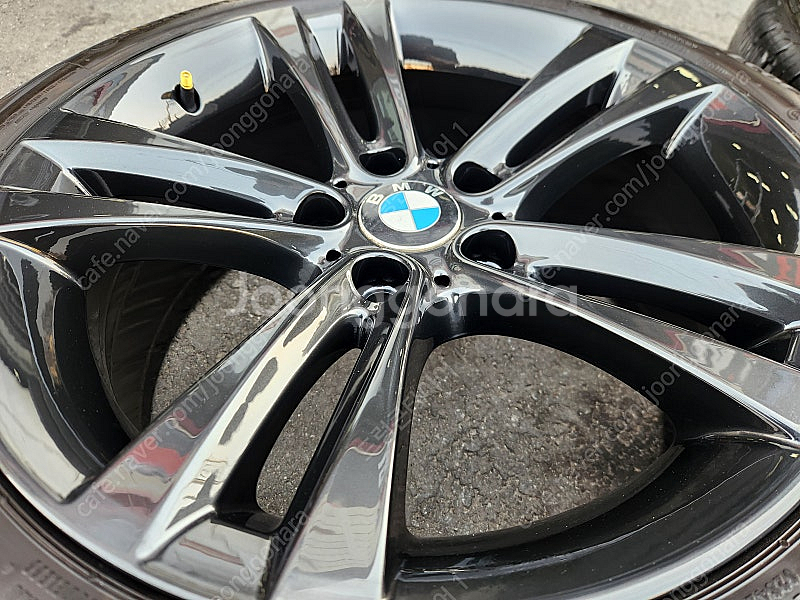 [판매] BMW 3시리즈 397M 18인치 F바디 순정 휠타이어 세트 팝니다.--5