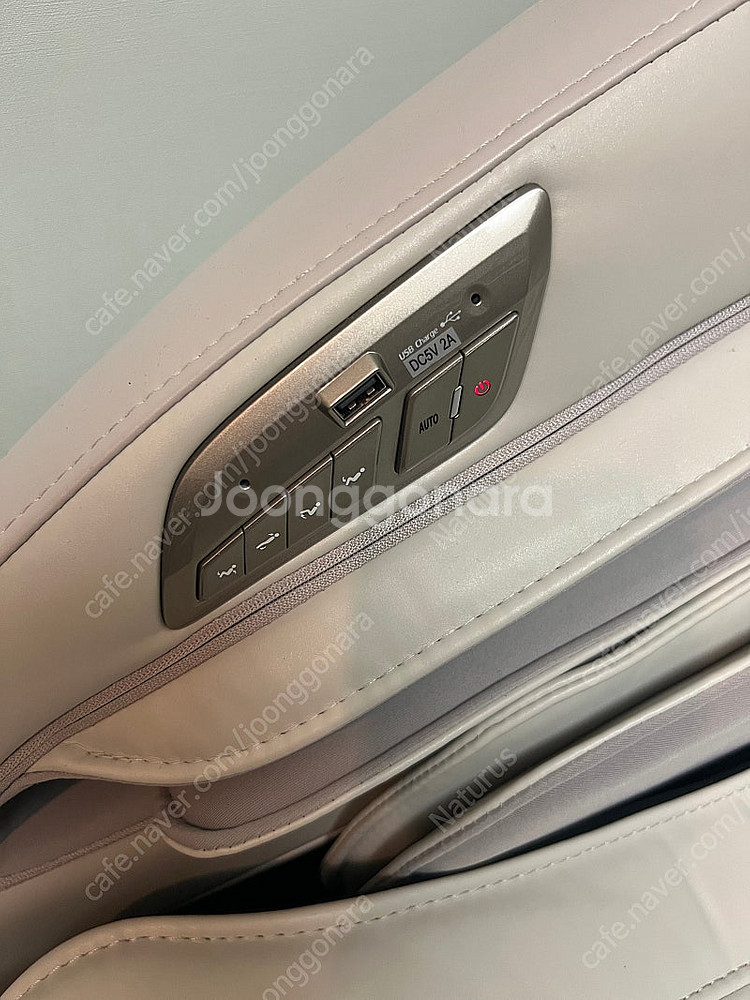 브람스 안마의자 루쏘쏘 S8300--5