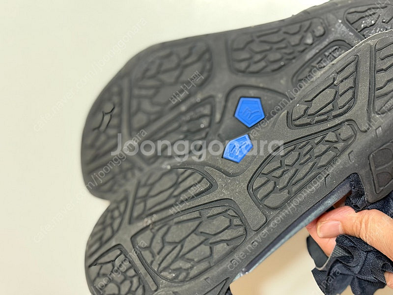 슈콤마보니 샌들--5