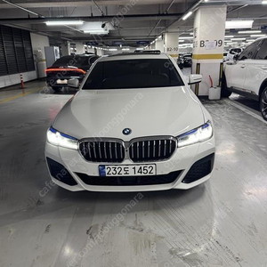 BMW 5시리즈 중고 BMW 중고 5시리즈 중고차 할부 흰색 2023년식 27,781km 530e M 스포츠 수원중고차