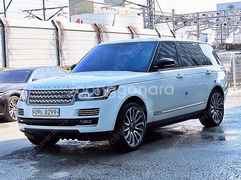 랜드로버 중고 레인지로버 랜드로버 레인지로버 중고 흰색 2017년식 84,082km 5.0 SC AB LWB 양심중...--2