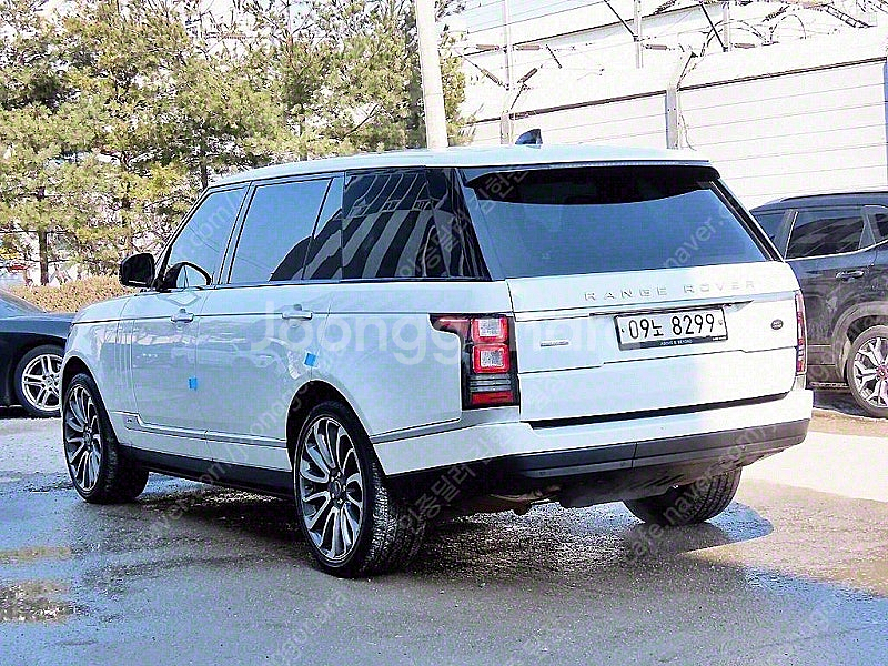 랜드로버 중고 레인지로버 랜드로버 레인지로버 중고 흰색 2017년식 84,082km 5.0 SC AB LWB 양심중...--3