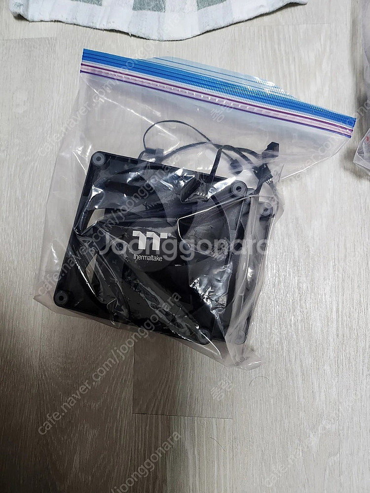 써멀테이크 cte air c750 빅타워 컴퓨터 케이스--4