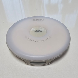 소니 CD 워크맨 D-EJ002 흰색 배송료 포함