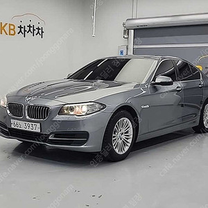 BMW 5시리즈 중고 5시리즈 중고차 BMW 520D 중고 회색 2015년식 520d 수원중고차