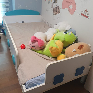 밴키즈 침대.책상.책장 무료나눔