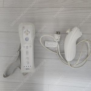 닌텐도 Wii 정품 리모컨, 눈차크 세트 팝니다.