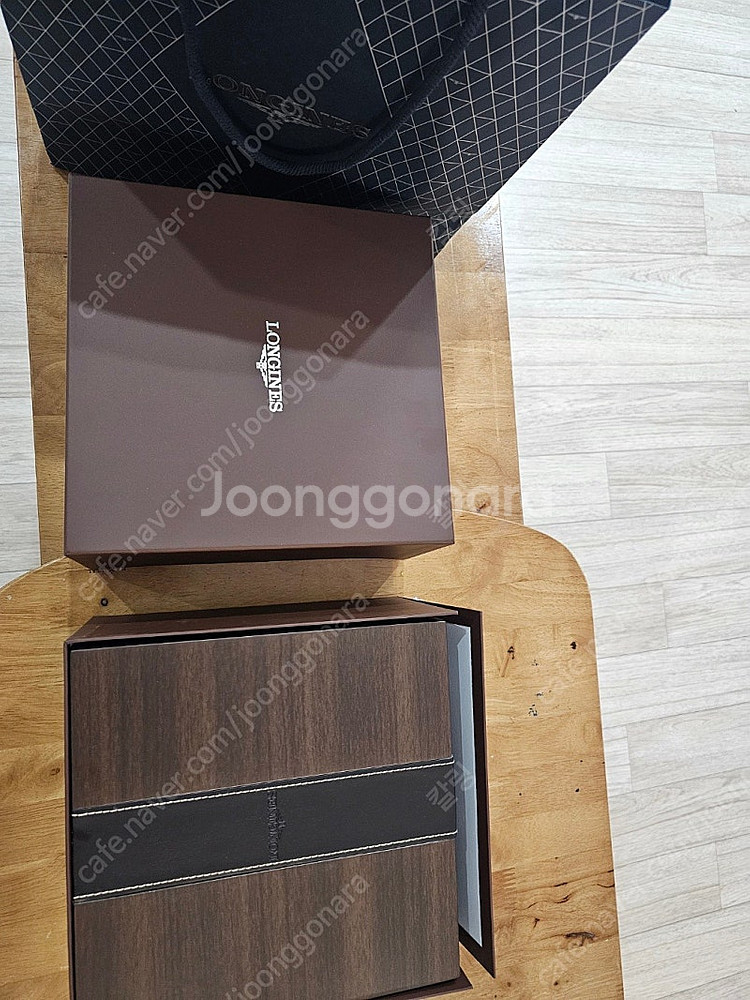 론진 레전드 다이버 시계 36미리 팝니다.--1