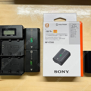 소니 Sony NP-FZ100 배터리, 충전기 <정품 : 1개, 비정품 : 2개>