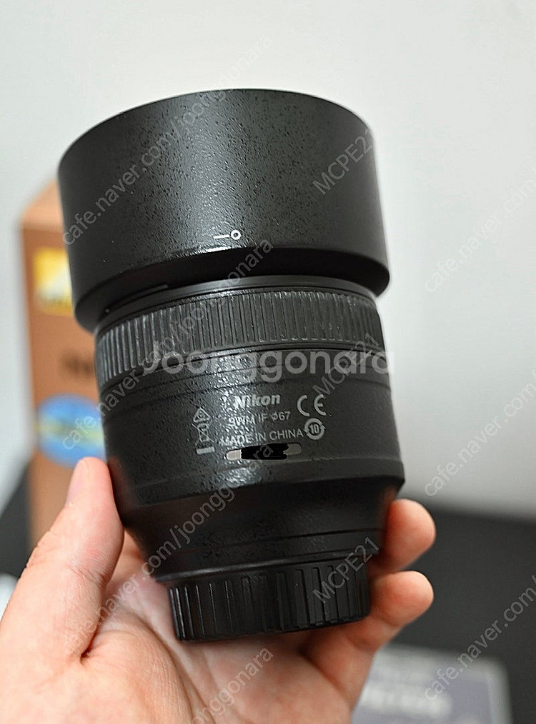 니콘 85mm f1.8 G 렌즈 판매합니다.--2