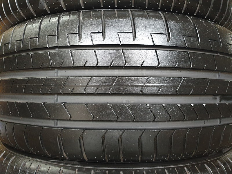 임판급 중고타이어 2354019 피렐리타이어 피제로PZ4 235/40R19 96Y 한대분 세트 이미지