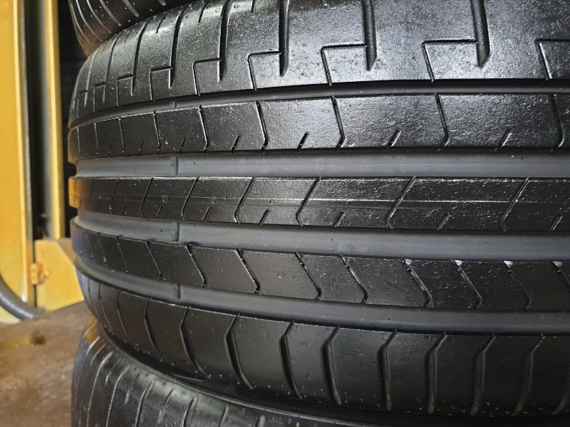 임판급 중고타이어 2354019 피렐리타이어 피제로PZ4 235/40R19 96Y 한대분 세트 이미지