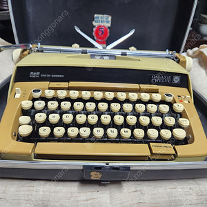 스미스코로나 영문타자기 Smith-Corona galaxie twelve12