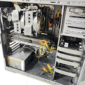 [PC본체] i9-9900k / RAM 64GB / RTX-2080 8GB