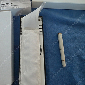 몽블랑 헤리티지 베이비 아이보리 F닙