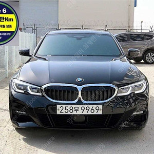 BMW 3시리즈 중고 BMW 3시리즈 중고차 할부 검정색 2019년식 54,914km 320d M 스포츠 수원중고차