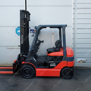 도요타 중고전동지게차 2.5톤 회전포크(로테이팅포크) 2단4000MM 최상품베터리[신차수준]2018년식