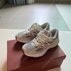 뉴발란스 로로피아나 슈즈 225-230