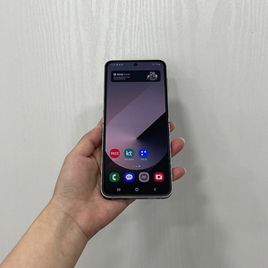 94319 갤럭시Z플립6 실버 256GB 부산 중고폰 팝니다 53만원