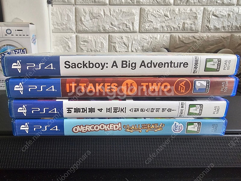 PS4 가족&연인게임 유명한게임 4종 팝니다.--0