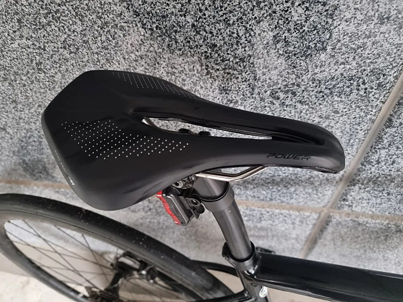 2022 스페셜라이즈드 타막스포츠 49사이즈 로발카본휠 및 풀업글차 판매합니다. 이미지