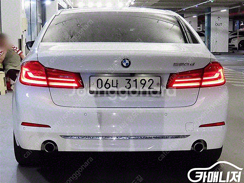 [BMW]5시리즈 (G30) 520d M 스포츠 플러스...--5