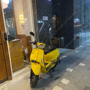 람브레타 V125 스페셜 스쿠터 판매합니다