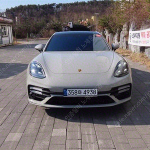 포르쉐 파나메라 중고차 할부가능 포르쉐 중고 파나메라 중고 흰색 2023년식 7,710km 4.0 GTS 자동차사이트