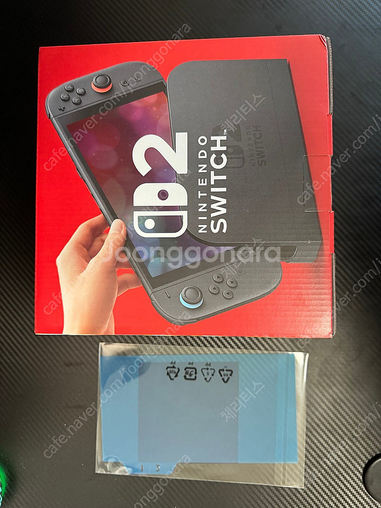 스위치2 미개봉 + 정품 액정보호필름--0