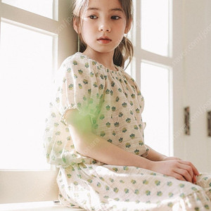 [룰라비] 퍼프셔링블라우스와 플라워스커트 145..