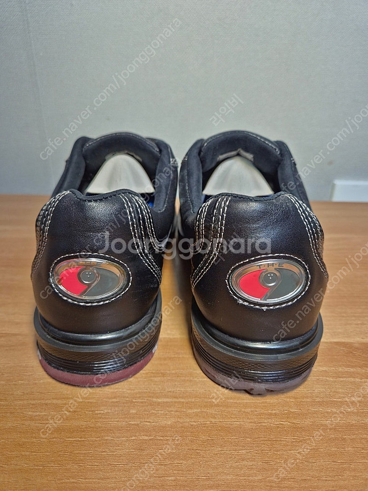The 9 볼링화 8 1/2(265mm) 상태최상--1
