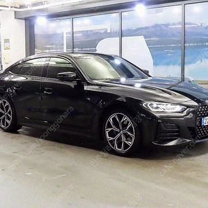 BMW 4시리즈 중고차 할부 420i 쿠페 개인사업자 차량구매 수입중고차 검정색 2022년식 52,705km 420i 그란쿠페M 스포츠 퍼포먼스팩 수원중고차
