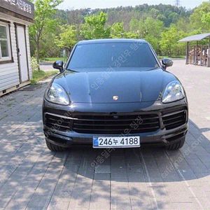 포르쉐 카이엔 중고 포르쉐 중고 수입중고자동차 검정색 2020년식 70,036km 3.0 연비좋은 중고차