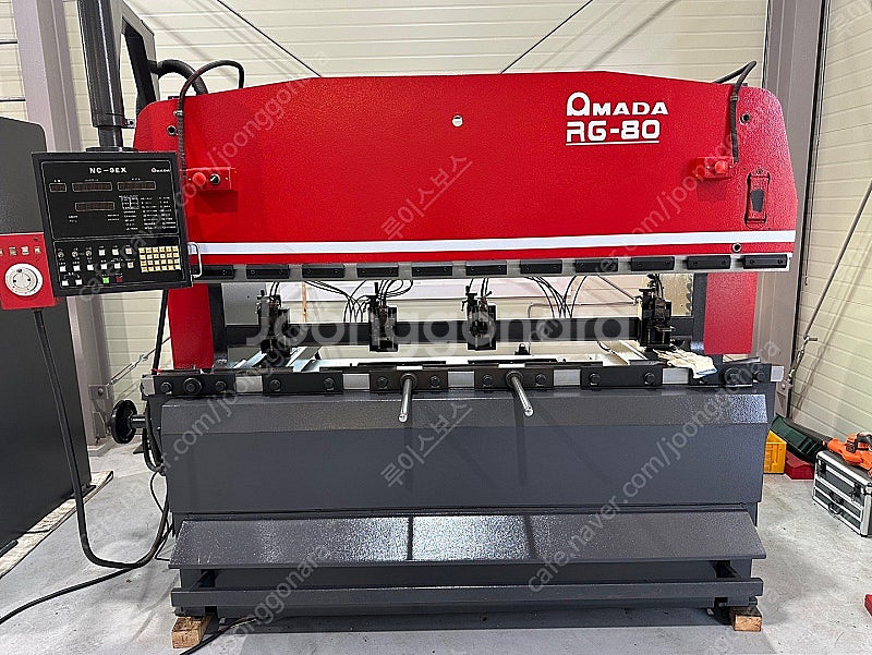 아마다 중고 절곡기 RG80 cnc--0