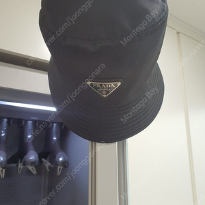 프라다 리나일론 버킷햇 XL