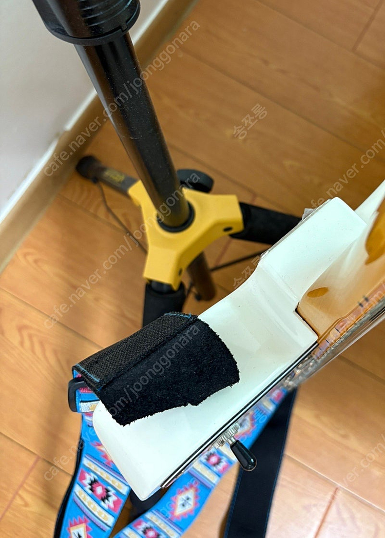 스콰이어 클래식바이브 70s 텔레캐스터 디럭스 올림픽화이트--3