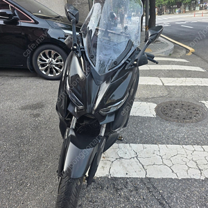 xmax300 20년식 팝니다