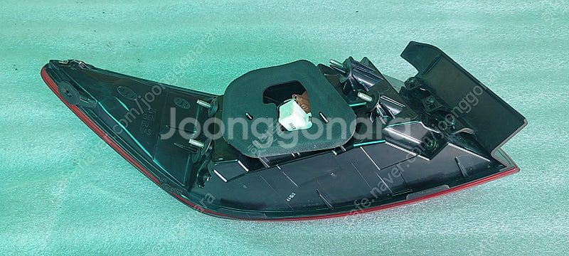 올뉴K7 LED 순정후미등 팝니다.(조수석)--2