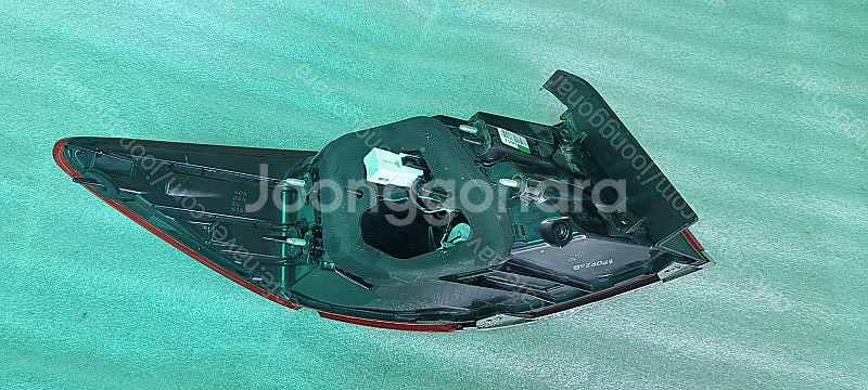 올뉴K7 LED 순정후미등 팝니다.(조수석)--6
