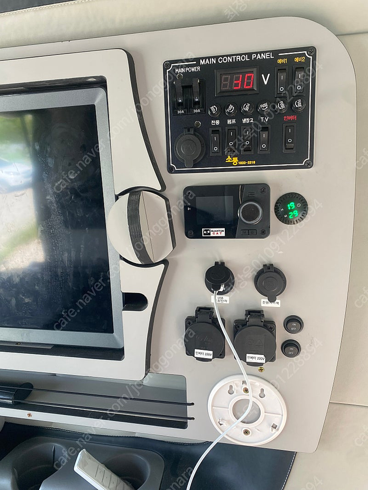 그랜드스타렉스 캠핑카 이미지