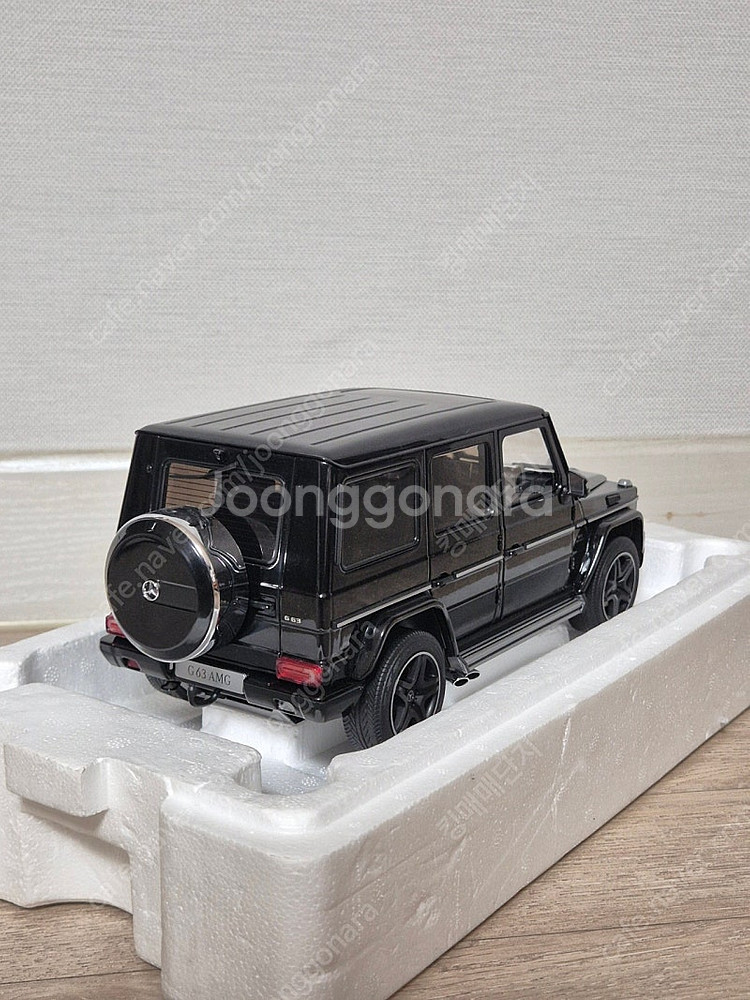 1:18 오토아트 바이퍼, 얼모스트리얼 g63 팝니다.--6