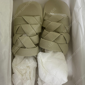 44(290) 새상품 보테가베네타 남성 슬리퍼