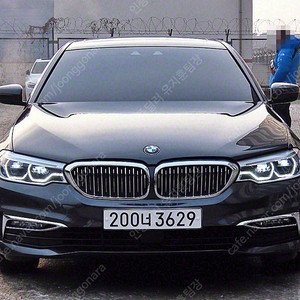 BMW 5시리즈 중고 5시리즈 중고차 할부 BMW 520D 중고 검정색 2020년식 72,714km 520d 럭셔리 플러스 중고차시세